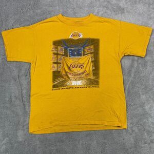 Los Angeles Lakers T Shirt Mens Small Championship Banners